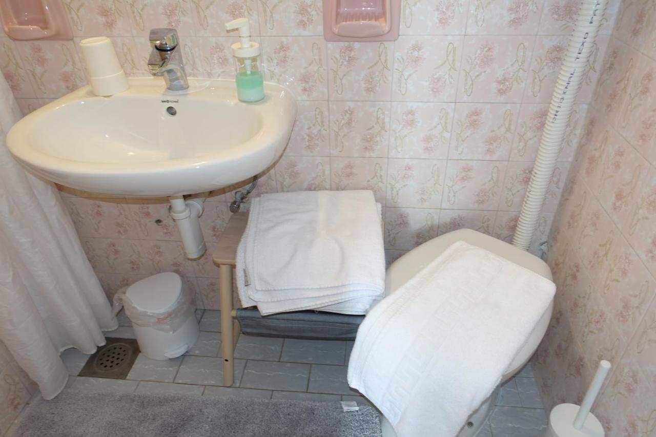 Room Novakovic Biograd Na Moru Exterior photo